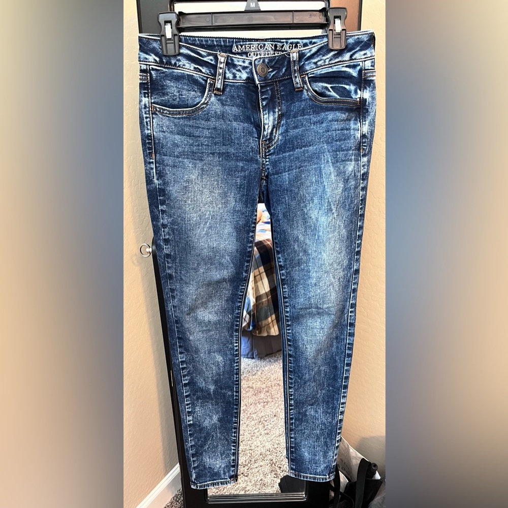 American Eagle Outfitters blue jeans